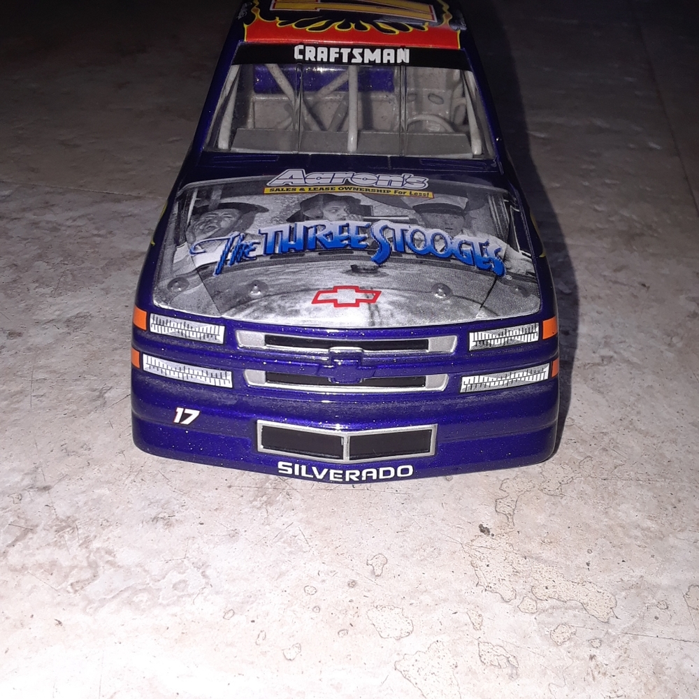 Michael Waltrip The 3 Stooges Nascar Truck Rare - Picture 8 of 12